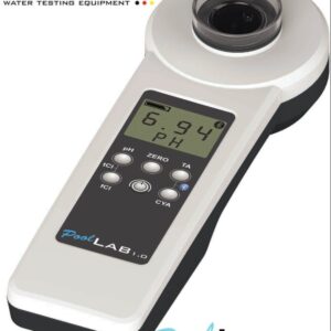PoolLab 1.0 digitalni fotometar za analizu vode bazena sa prikazanim pakovanjem i tabletama